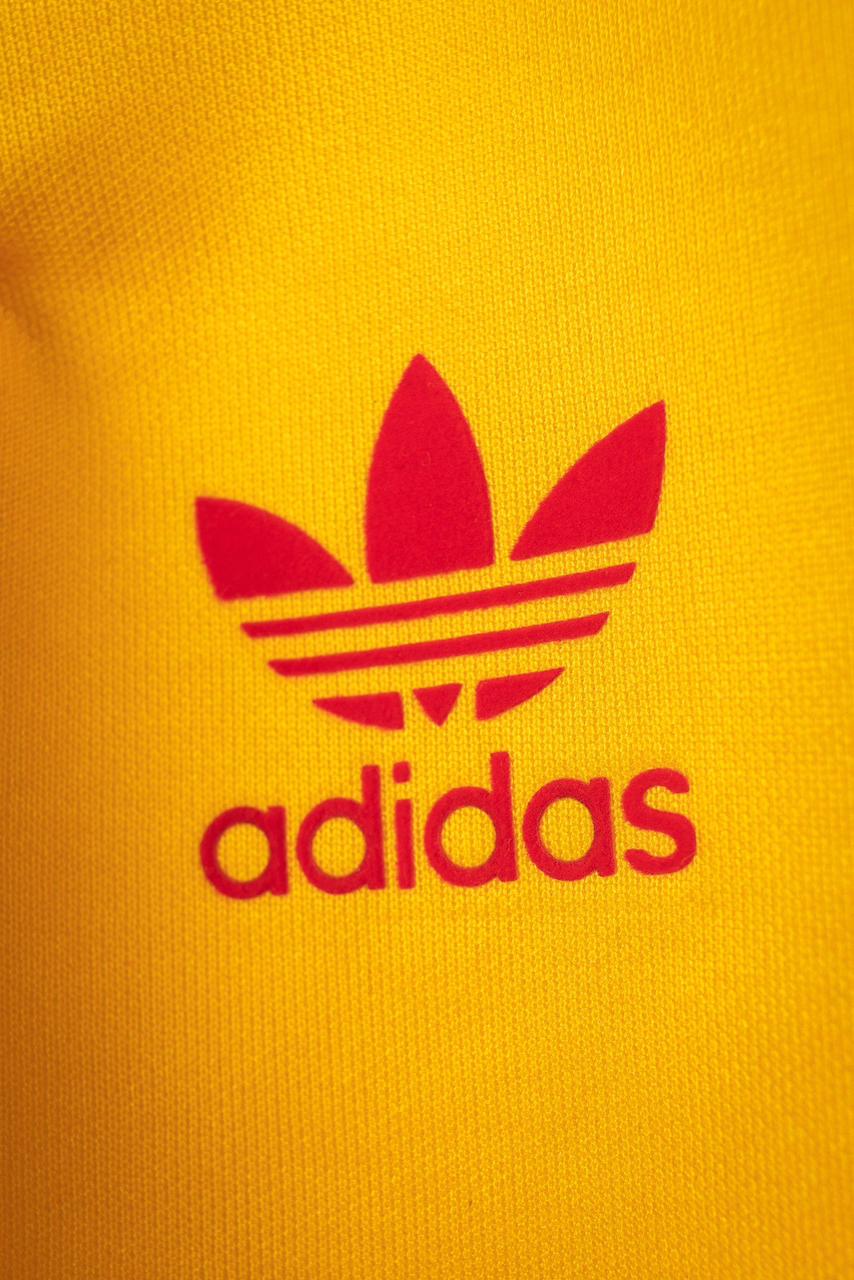 Camiseta Retro Colombia Bordada – Edición Limitada