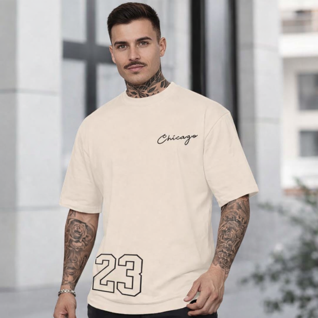 Camiseta Oversize Beige – Estampado Chicago Urbano